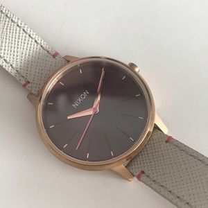 Nixon Kensington Watch **Needs Battery**